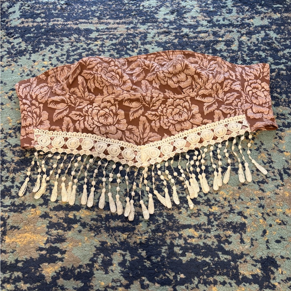 Elegant Floral Lace Trimmed Bandana Top